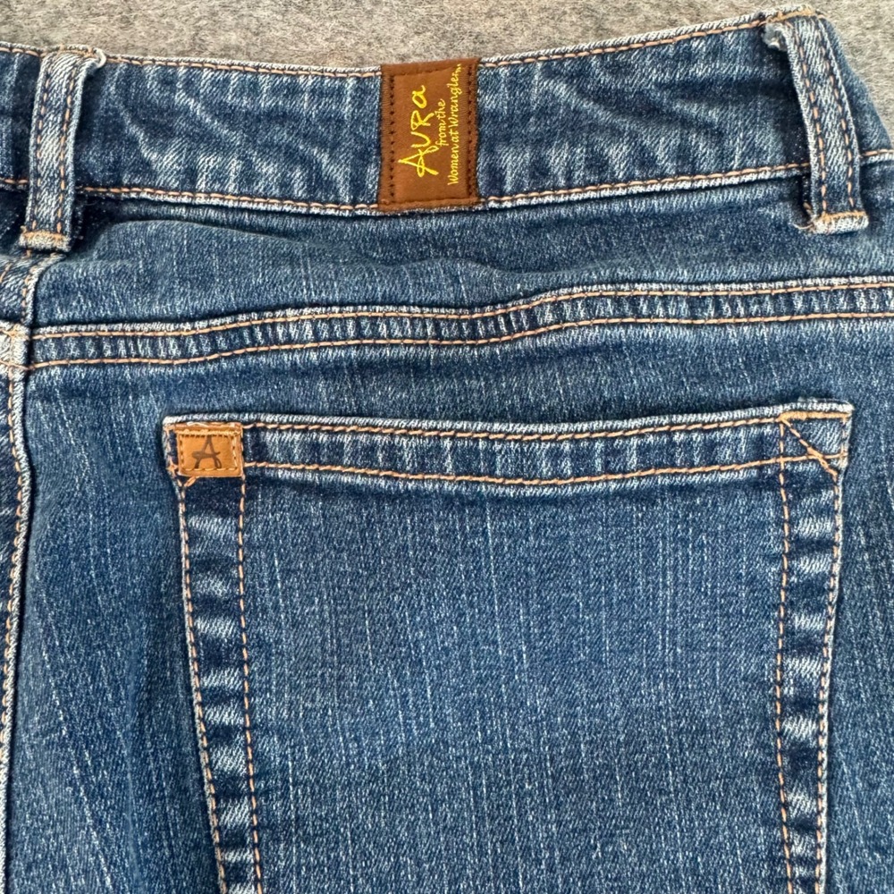 Wrangler Aura 6R Tall (30x33) Blue Regular Rise Bootcut Denim Womens Jeans - Picture 4 of 10